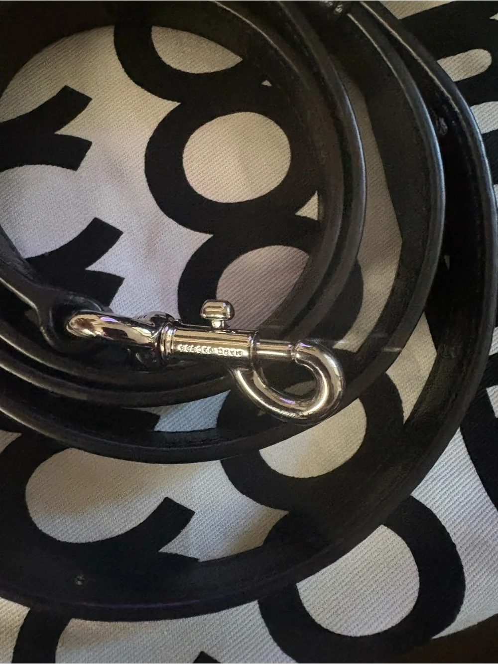 Marc Jacobs Black Leather Satchel with Detachable Strap- great condition - Picture 7 of 12